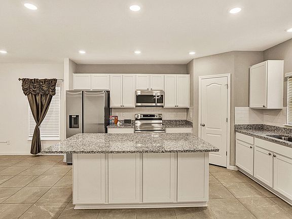 3rd image of 3219 Penny Cove Ln