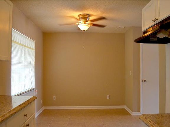 5th image of 909 Sherwood Dr
