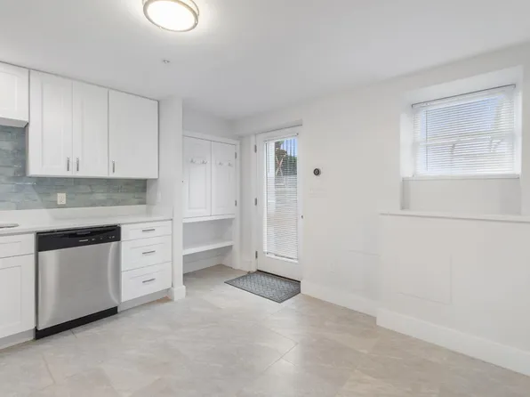 6107 Blvd East image 3 of 29