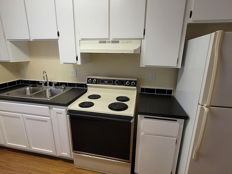 1st image of 5069 University Ave APT 19