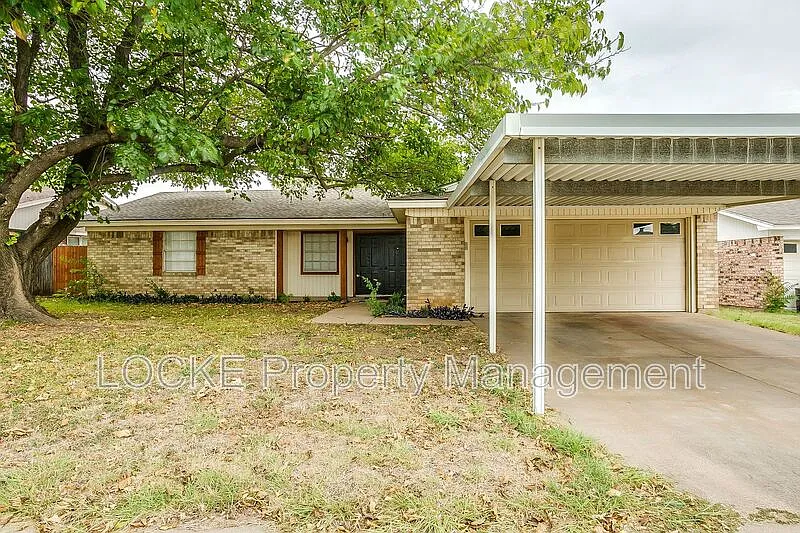 512 Stallion Ln