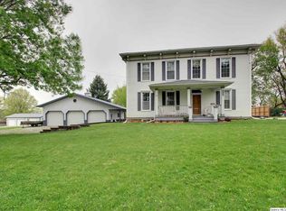 1201 Mortimer St, Barry, IL 62312