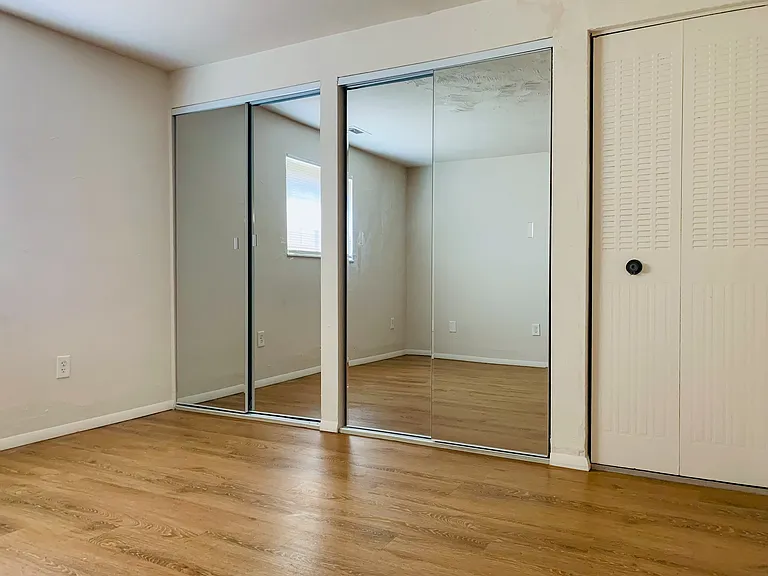 1817 S Nantucket Dr — Photo 11