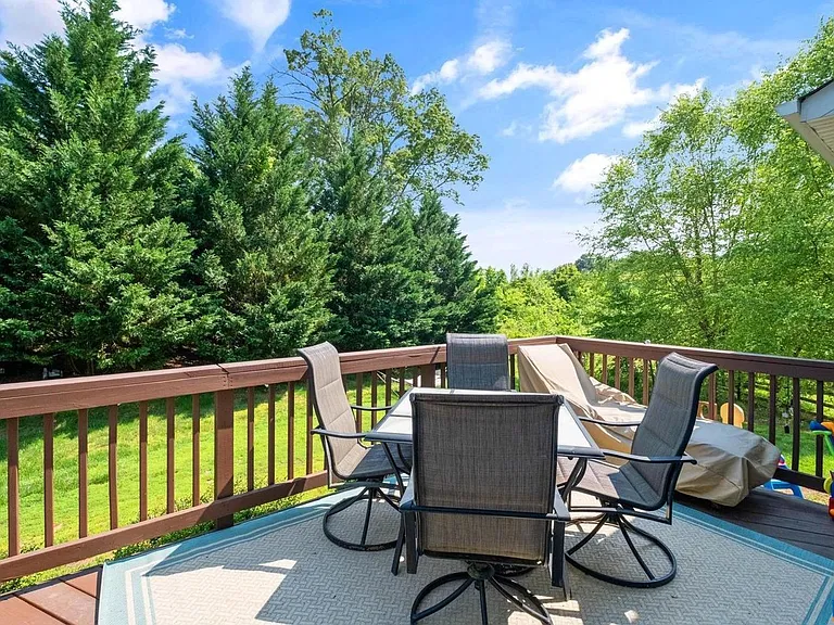662 Holly Hill Dr — Photo 21
