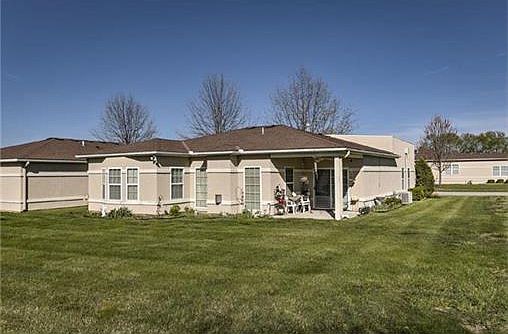 2nd image of 2811 NE Sonora Valley Dr