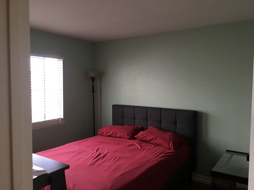 1 of 4 bedrooms