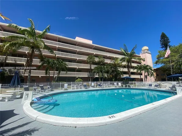 180 NE 12th Ave APT 14E, Hallandale Beach, FL 33009