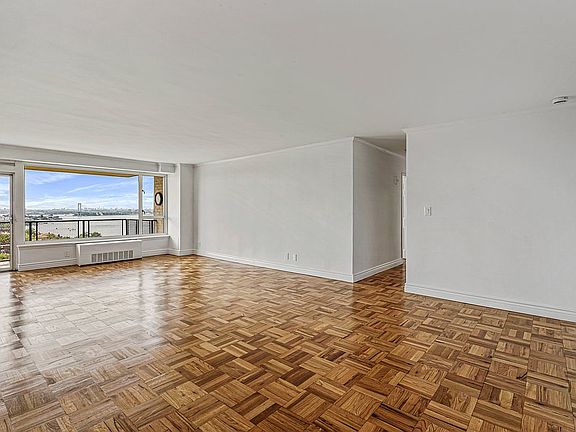 4th image of 166-25 Powells Cove Blvd APT 18C