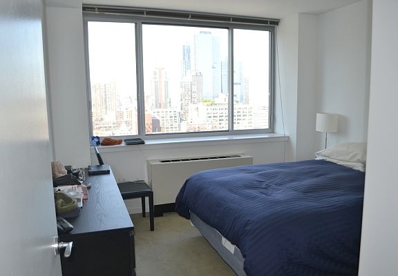 2nd image of 510 W 52nd St APT 20L