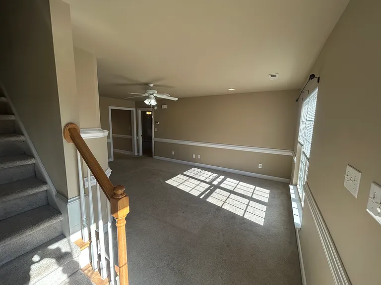 4000 Lucerne Ct #B — Photo 8