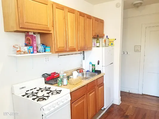 Rented by Citi Habitats | media 34