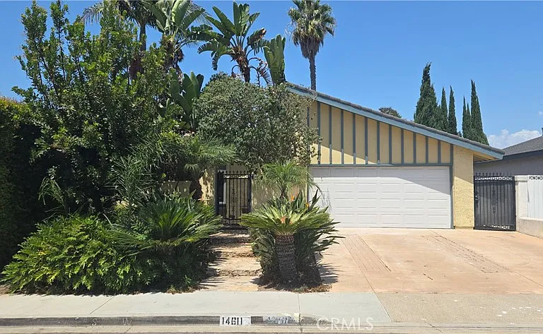 14611 Countrywood Ln — Photo 1