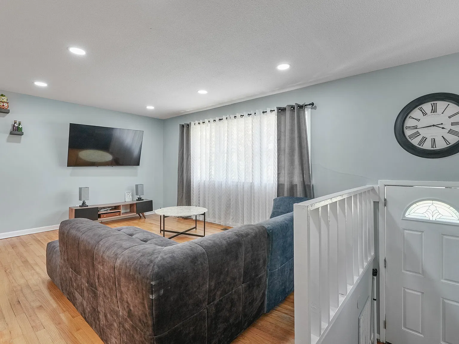 4 bed, 2.5 bath, 1682 sqft, $1,800 — Photo 4