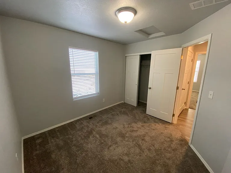 817 S Apple Pl — Photo 13
