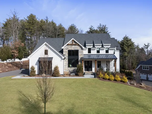 28 Bridgehampton Crossing, Farmington, CT 06085