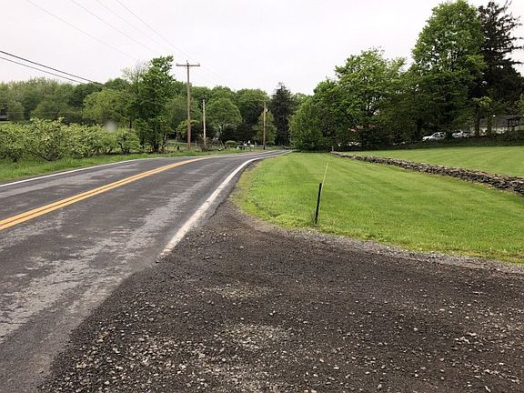 5th image of 2 Cortland Ln