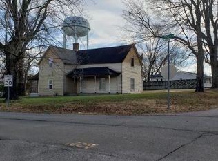 2640 College St E, Greenbrier, TN 37073