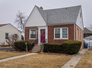 1069 S Wolf Rd, Des Plaines, IL 60016