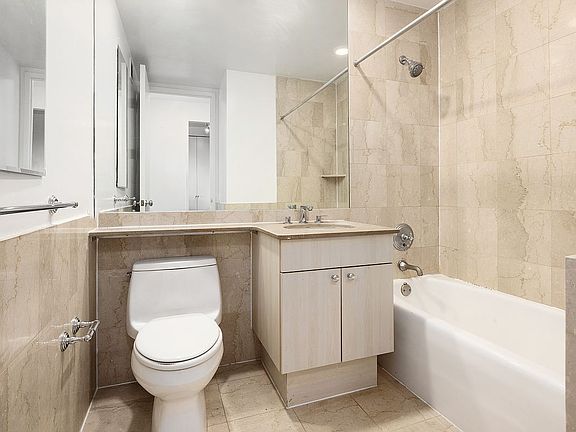 4th image of 401 E 60th St APT 9I
