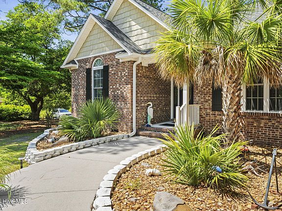 5th image of 215 Star Hill Drive