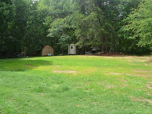 2nd image of 128 Blackberry Creek Dr