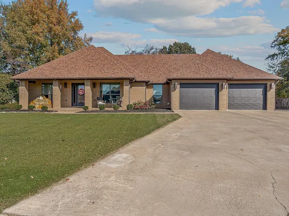 3701 Phillips Dr, Paragould, AR 72450