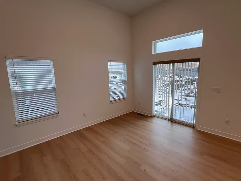3718 SW Knoxville Ct — Photo 5