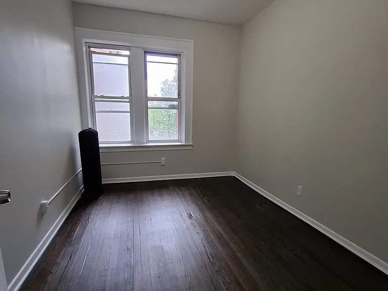 220 Roseville Ave #304 — Photo 5