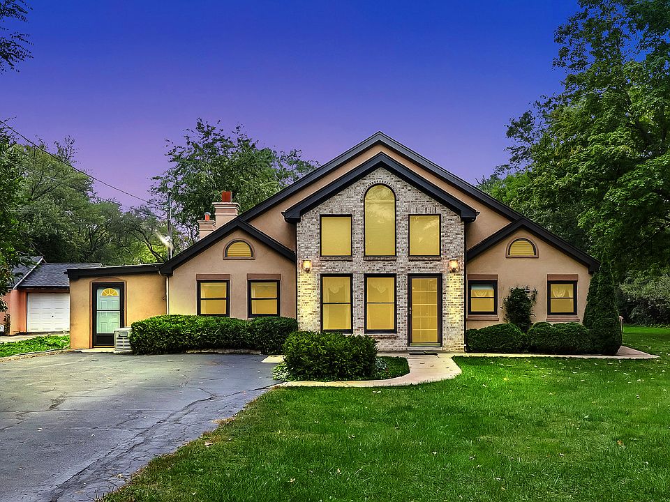 1st image of 2919 Jackson Dr