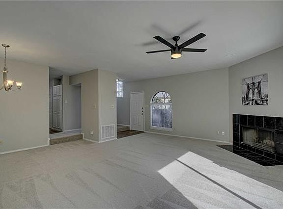 4th image of 2928 Eagles Nest Dr