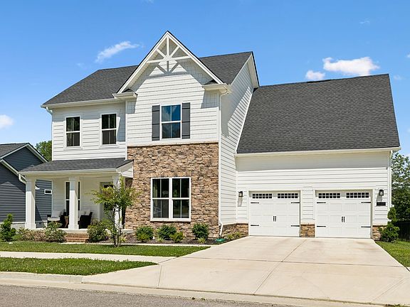 2nd image of 3017 Canyon Echo Dr