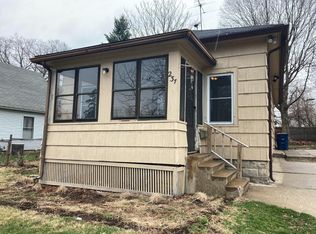237 Cable St, La Porte, IN 46350