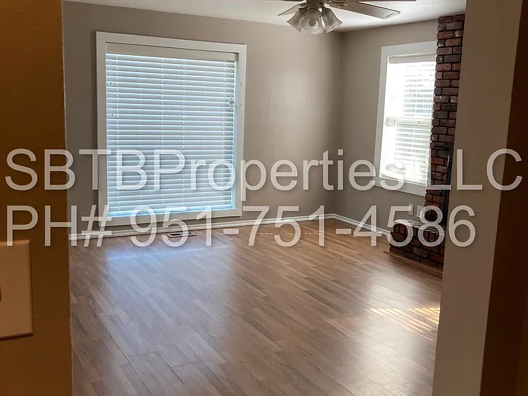 3012 Englewood Ave — Photo 4