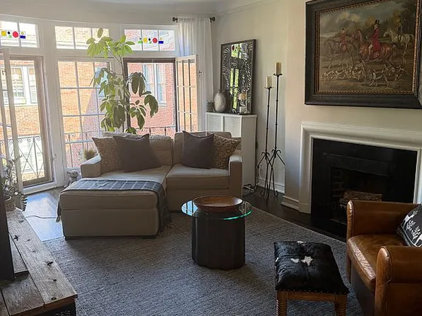 946 Michigan Ave APT 3N, Evanston, IL 60202