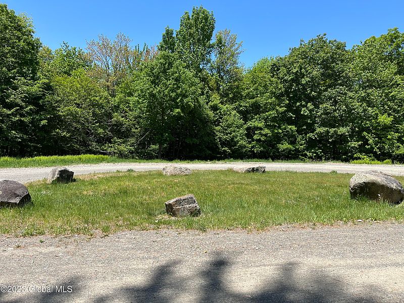 3rd image of 235 Foster Road