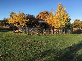 1761 State Rd, Mosier, OR 97040