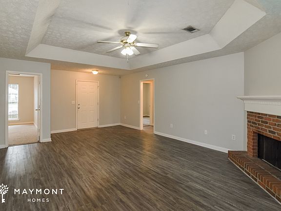 4th image of 975 Eastern Oaks Dr