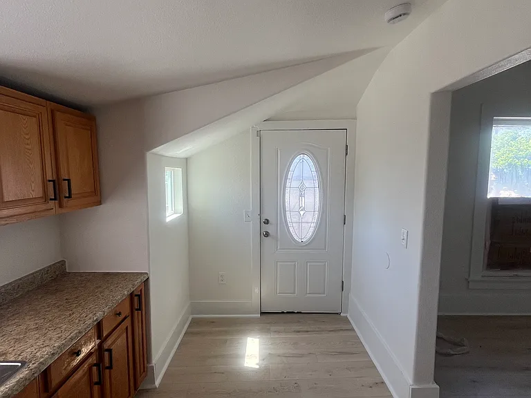 928 N Orange St #1/2 — Photo 12