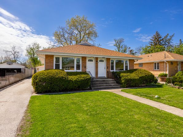 126 Westmore Meyers Rd, Lombard, IL 60148