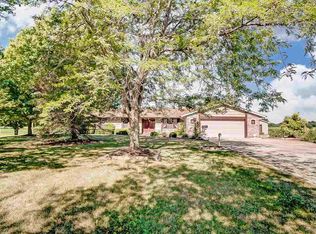 13225 Madden Rd, Churubusco, IN 46723