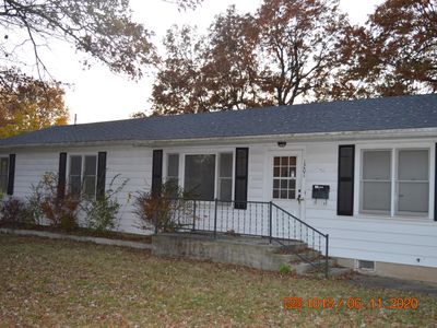 1201 S Jefferson Ave, Aurora, MO, 65605