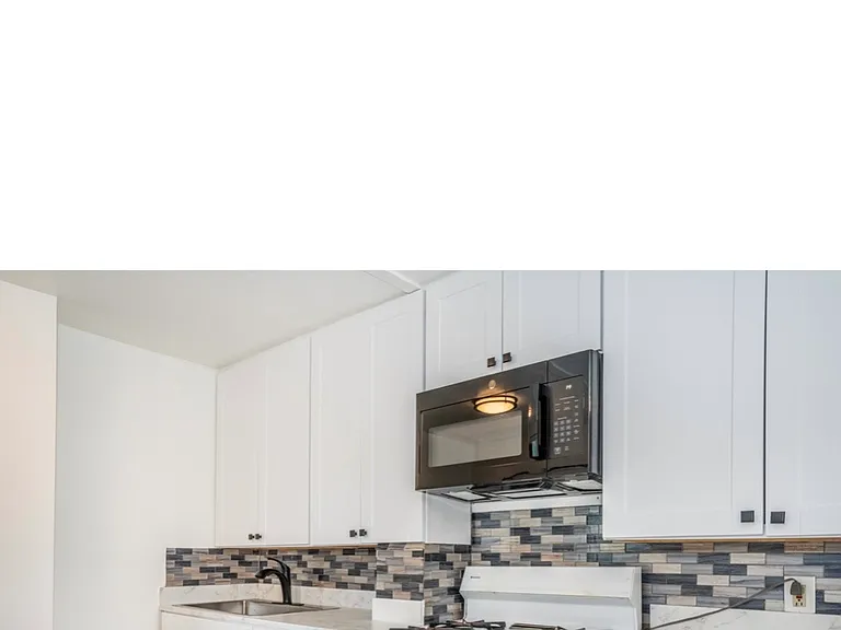30 N 1st St #2 — Photo 1