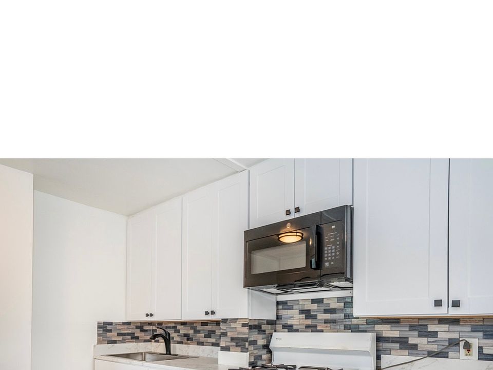 1st image of 30 N 1st St Unit 2