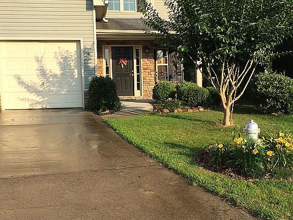 2nd image of 154 Sandberg Way