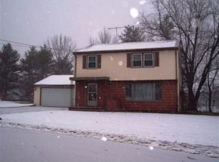 22 Hamlin Rd, Falmouth, ME 04105