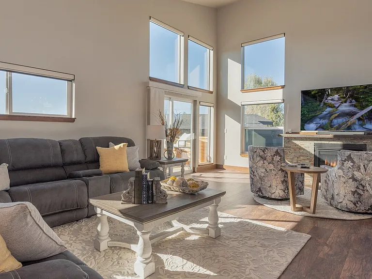 20766 NE Angora Ct — Photo 5