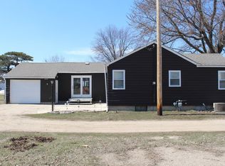 307 Grove St, Royal, IA 51357