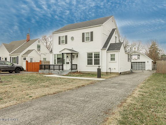 2nd image of 528 Marquette Dr