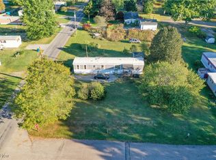 7390 Spillway Rd, Lisbon, OH 44432