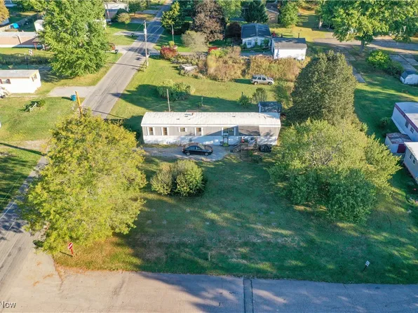 7390 Spillway Rd, Lisbon, OH 44432